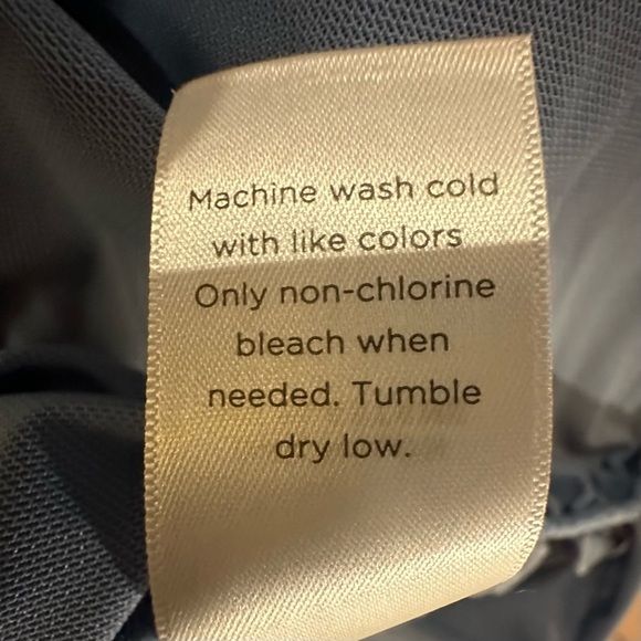 Casa Zeta-Jones | Ruffled Long Sleeve Semi-Sheer Blouse Top - Size L - NWT - Picture 9 of 11